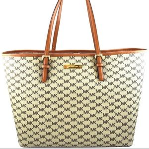 Michael Kors Large Carryall Tote
